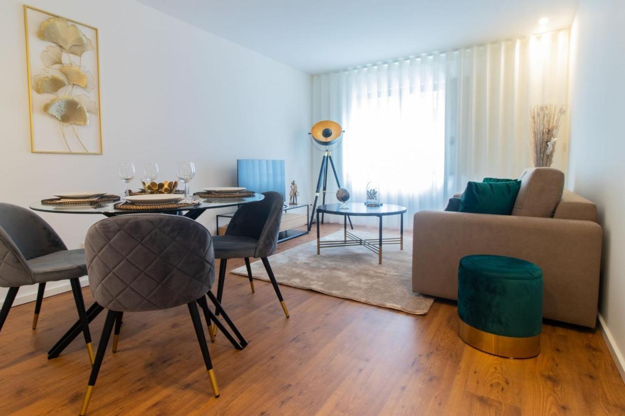 Stunning Apartment W/ Free Parking By Lovelystay OOporto Exteriör bild