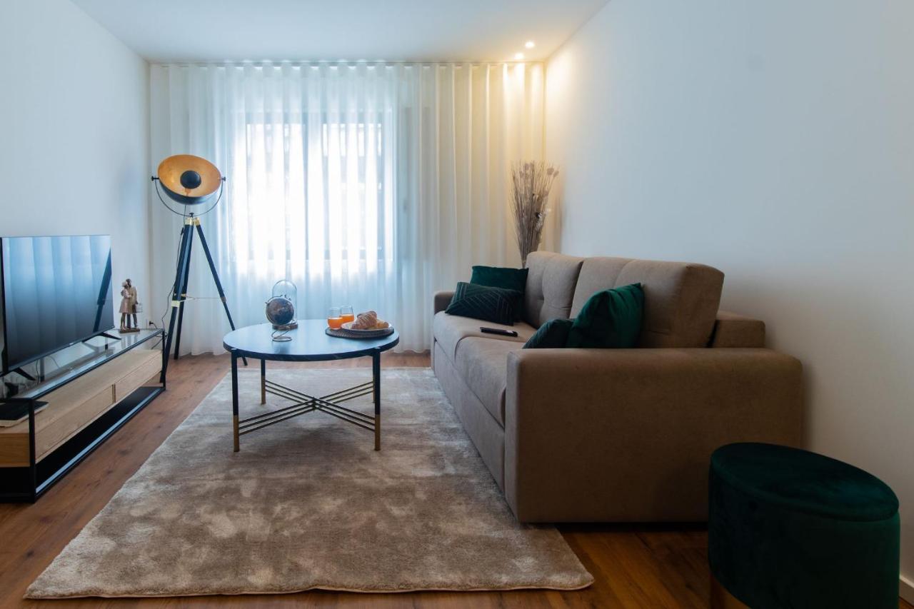 Stunning Apartment W/ Free Parking By Lovelystay OOporto Exteriör bild